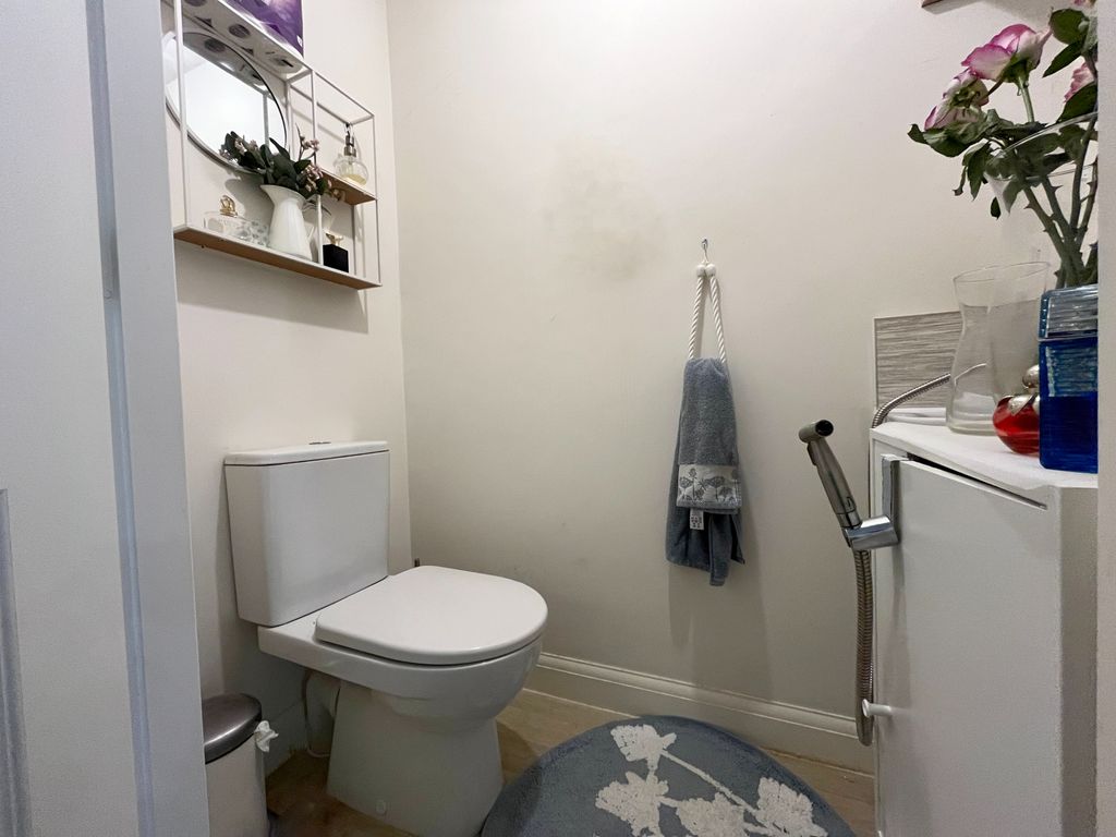 Additional image 5 of 4 bed semi-detached house for saleGregory Way, Wigston LE18