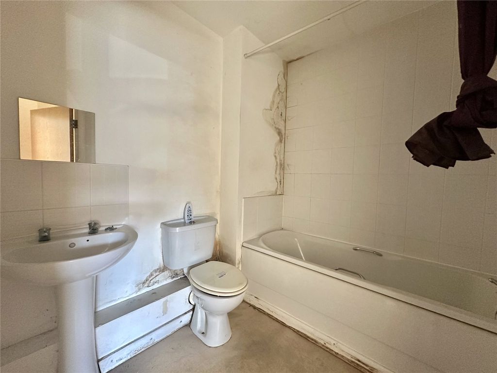 Additional image 6 of 2 bed flat for saleGuest Street, Widnes, Cheshire WA8