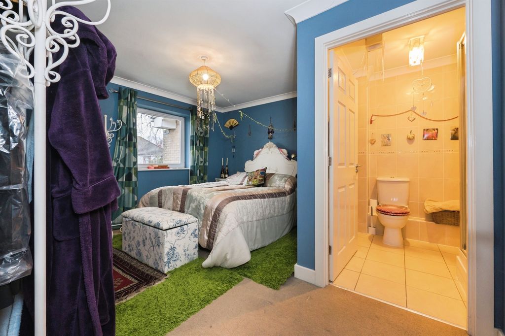 Additional image 12 of 2 bed flat for saleRegents Park Road, Southampton SO15
