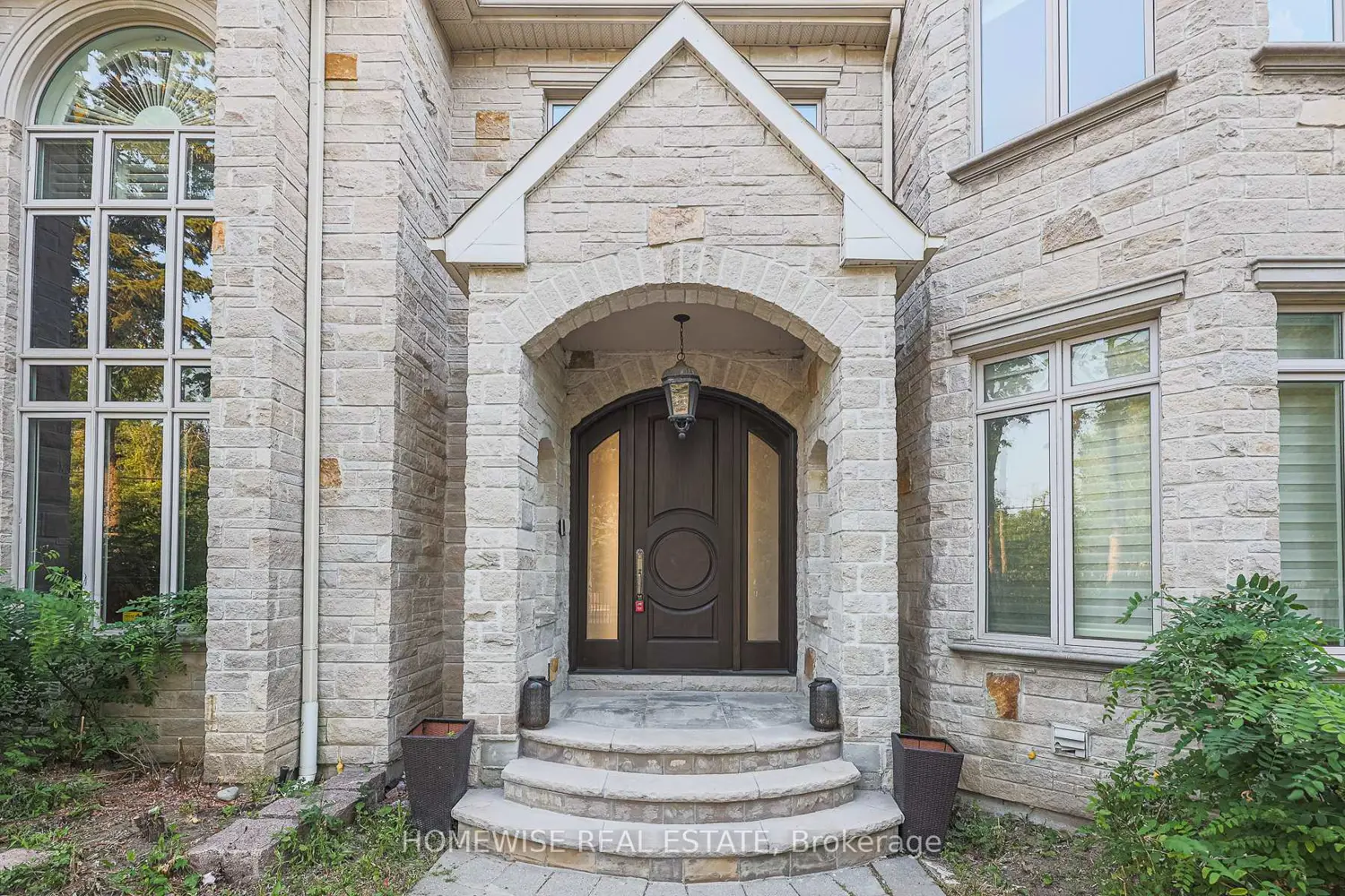 Additional image 2 of 2706 Bayview Avenue