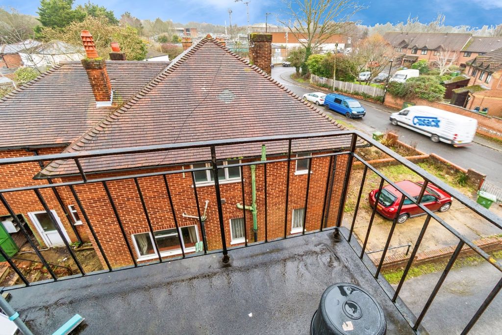 Additional image 15 of 1 bed flat for saleKent Road, St Denys, Southampton, Hampshire SO17