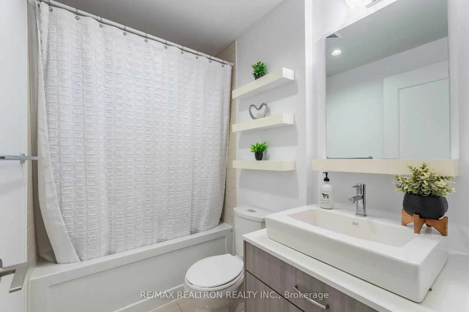 Additional image 8 of 9205 Yonge Street 501