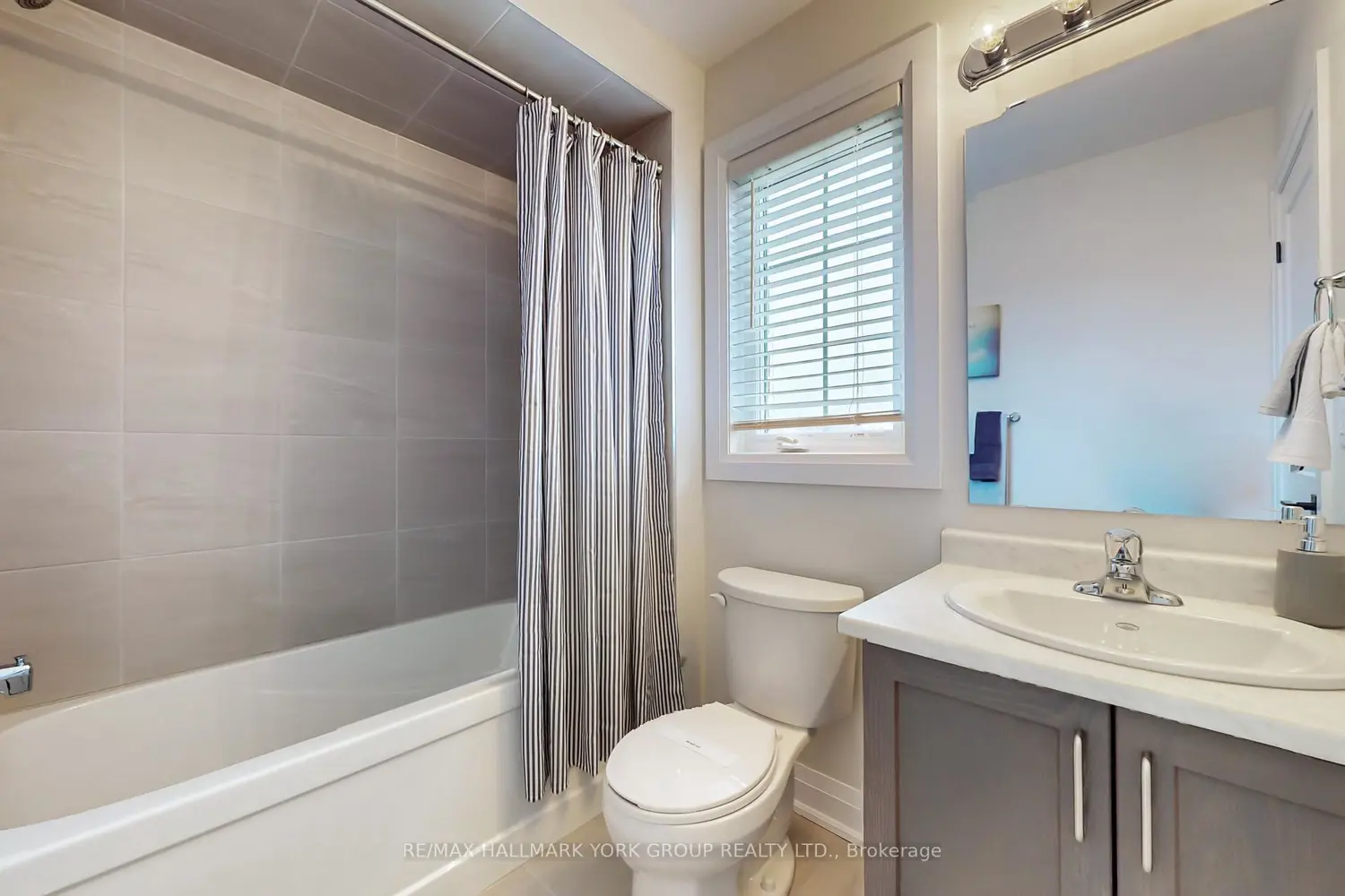 Additional image 9 of 3001 Sierra Drive