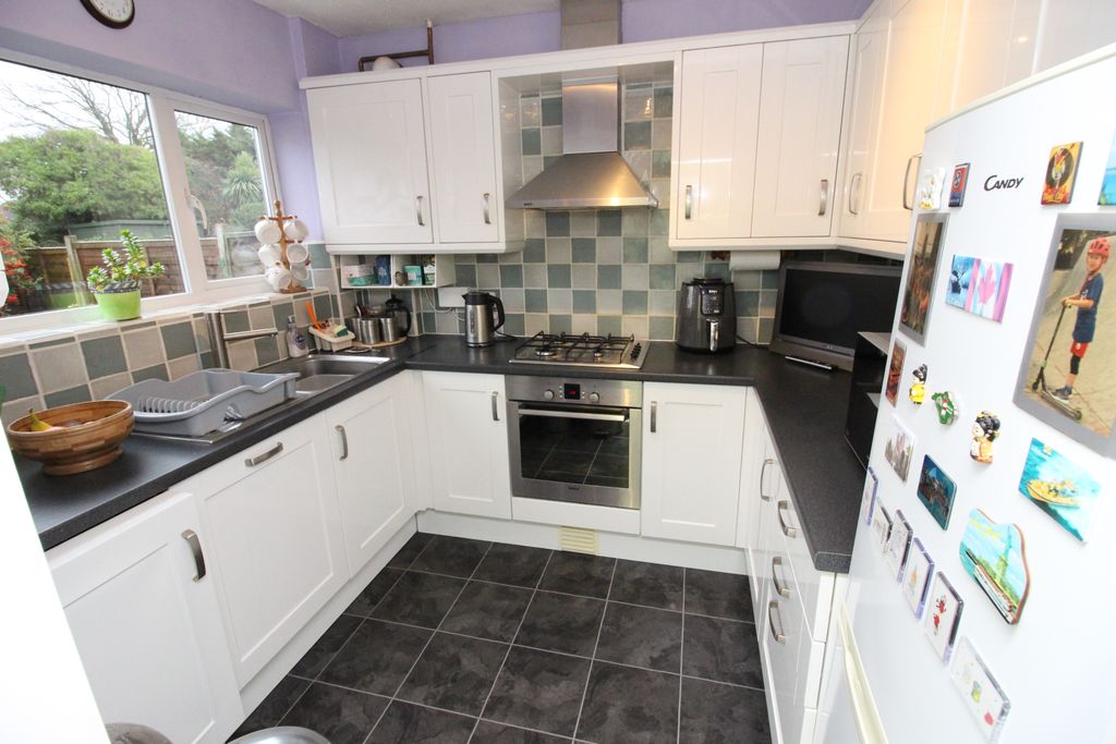 Additional image 4 of 3 bed semi-detached house for saleBurnham Drive, Worcester Park KT4