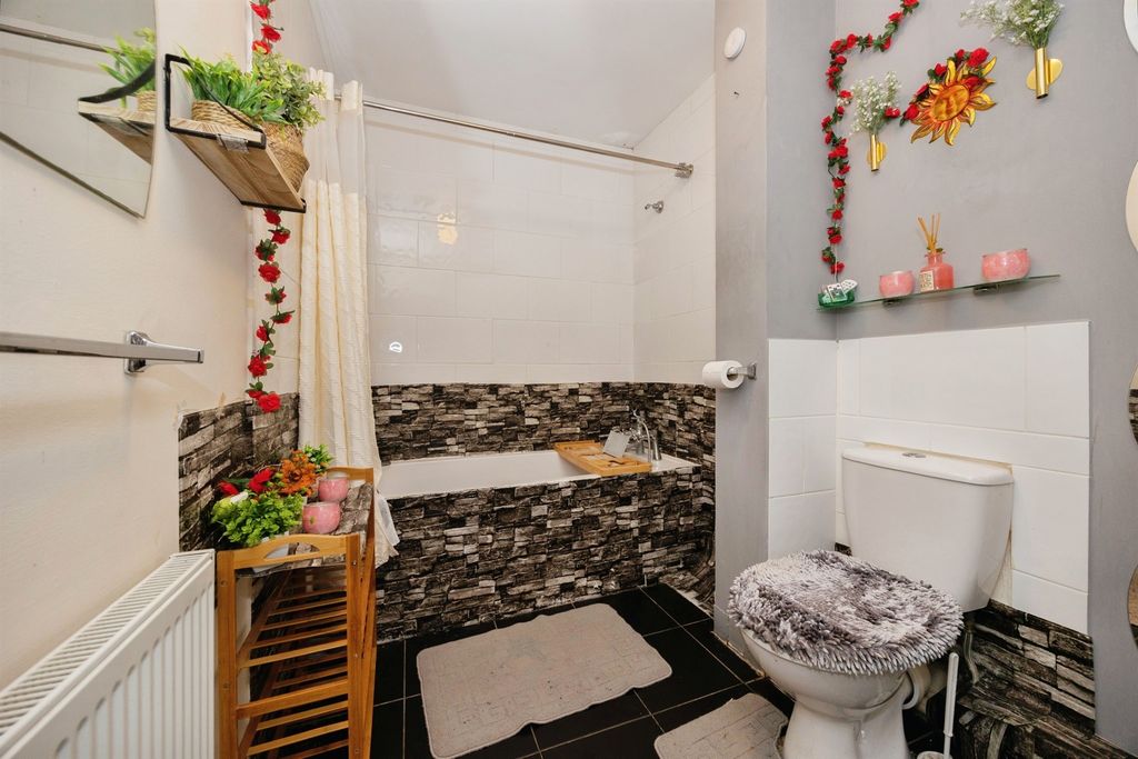 Additional image 10 of 1 bed flat for saleTwyford Avenue, Portsmouth PO2