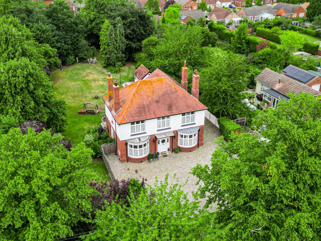 Additional image 2 of 4 bed detached house for sale76 Witham Road, Woodhall Spa LN10