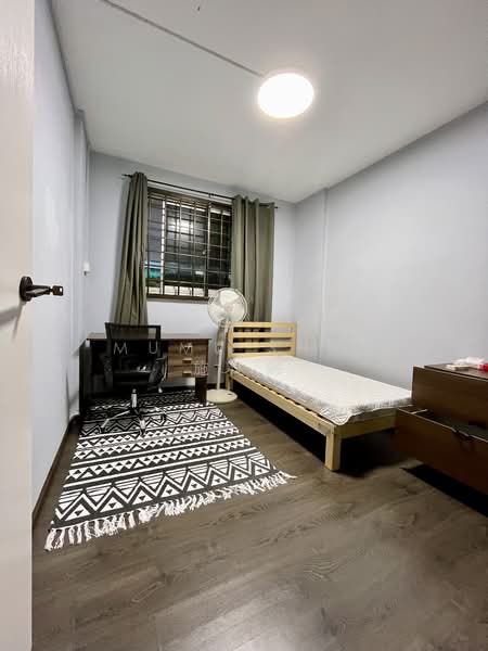 Additional image 11 of 826 Jurong West Street 81