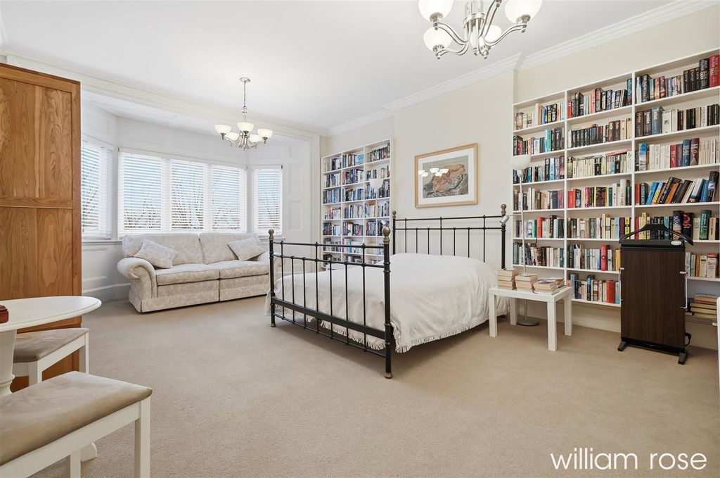 Additional image 21 of 7 bed semi-detached house for saleBroomhill Road, Woodford Green IG8