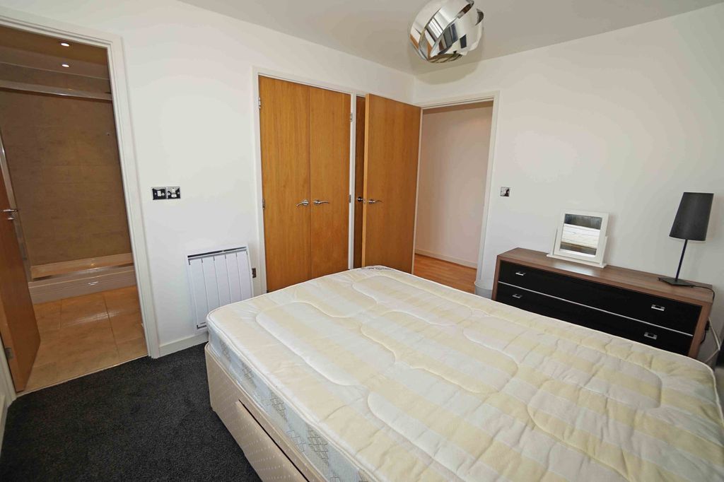 Additional image 10 of 2 bed flat for saleAdmiralty Tower, Portsmouth PO1