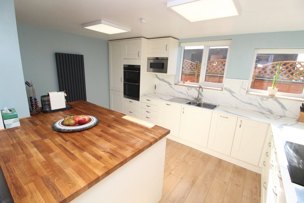 Additional image 12 of 4 bed detached house for saleChapel Lane, Cosby, Leicester LE9