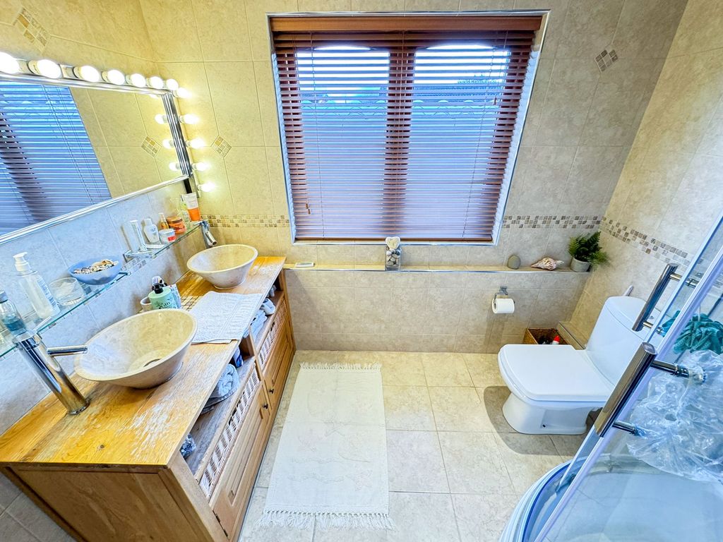 Additional image 34 of 5 bed detached house for saleSandbeds Road, Willenhall WV12