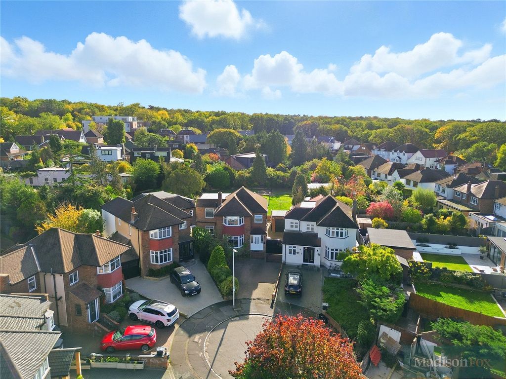 Additional image 24 of 4 bed detached house for saleKendal Close, Woodford Green IG8