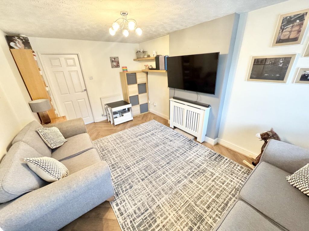 Additional image 2 of 3 bed semi-detached house for saleWarner Close, Whetstone, Leicester LE8