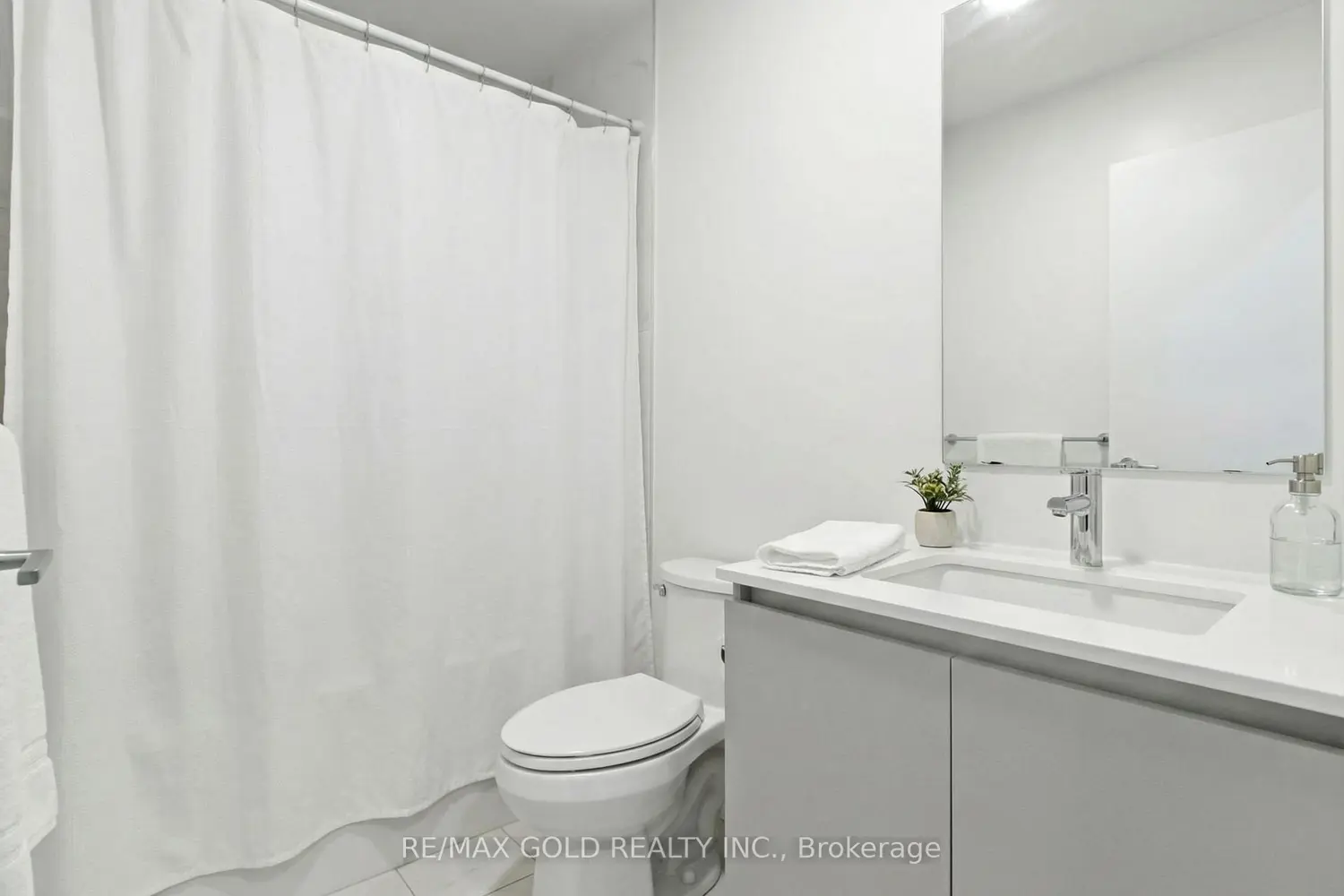 Additional image 9 of 395 Dundas Street 117