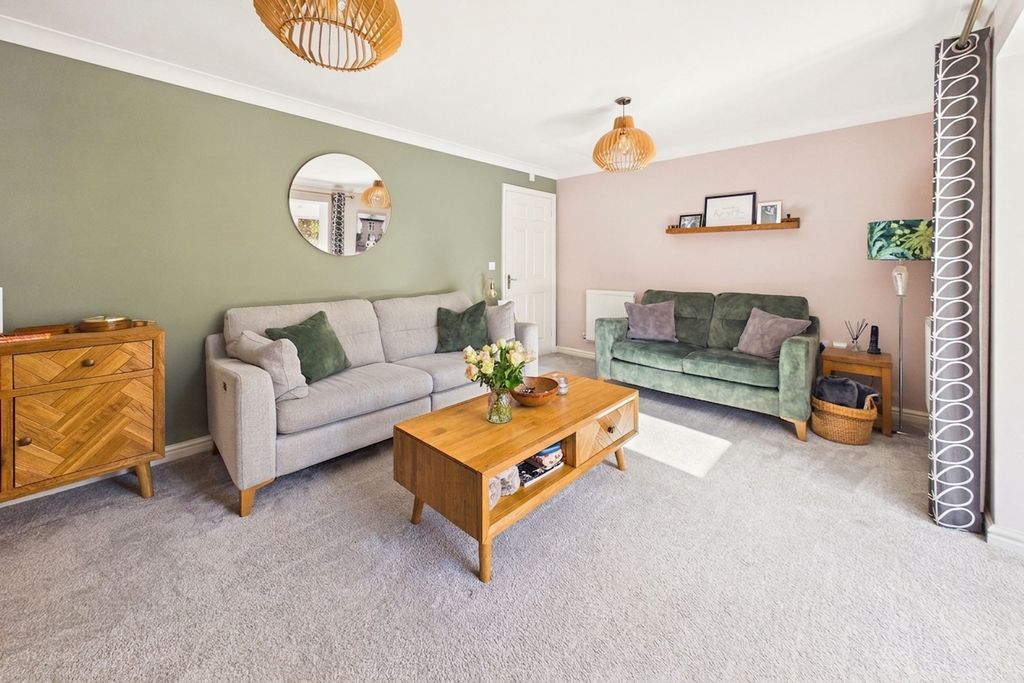 Additional image 5 of 4 bed link detached house for salePetunia Court, Wymondham NR18