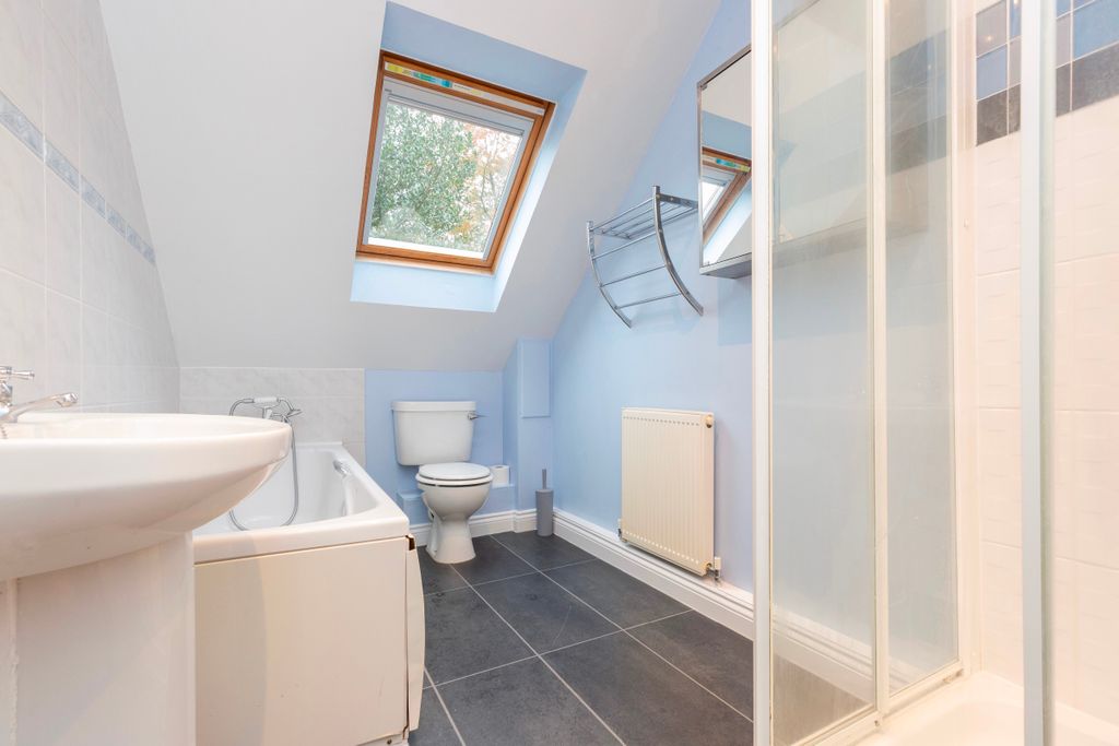 Additional image 22 of 5 bed detached house for saleOld Beech House, Le Neubourg Way, Gillingham SP8