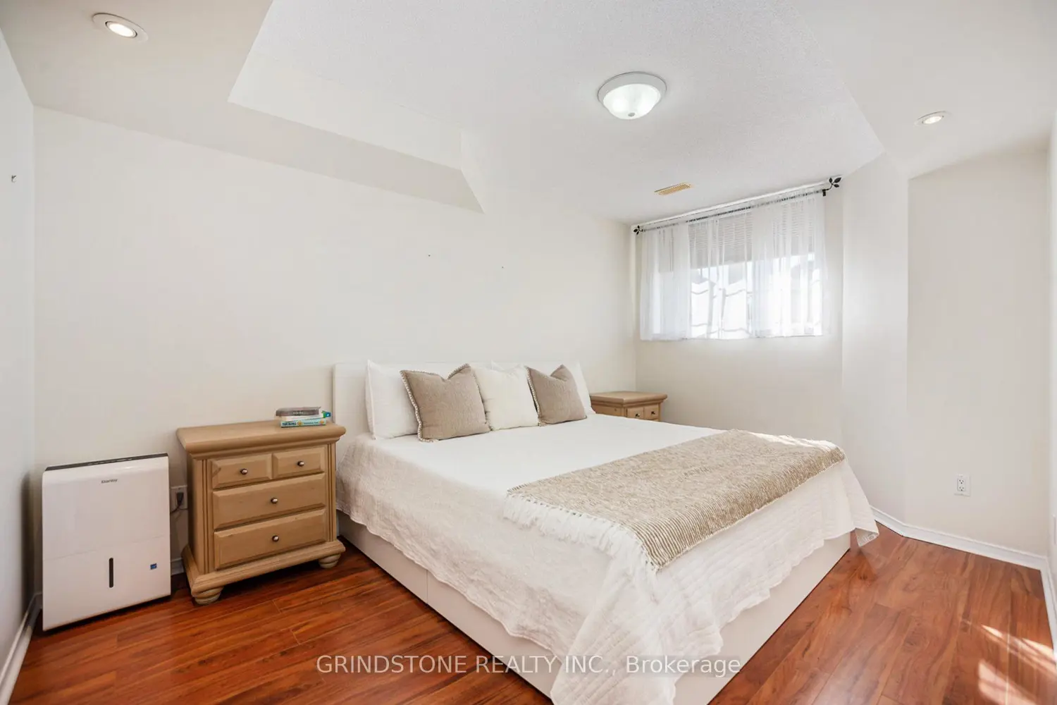 Additional image 16 of 904 Longfields Drive