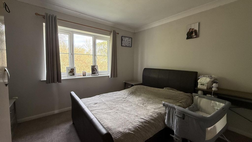 Additional image 8 of 2 bed maisonette for saleThe Hollows, Newport PO30