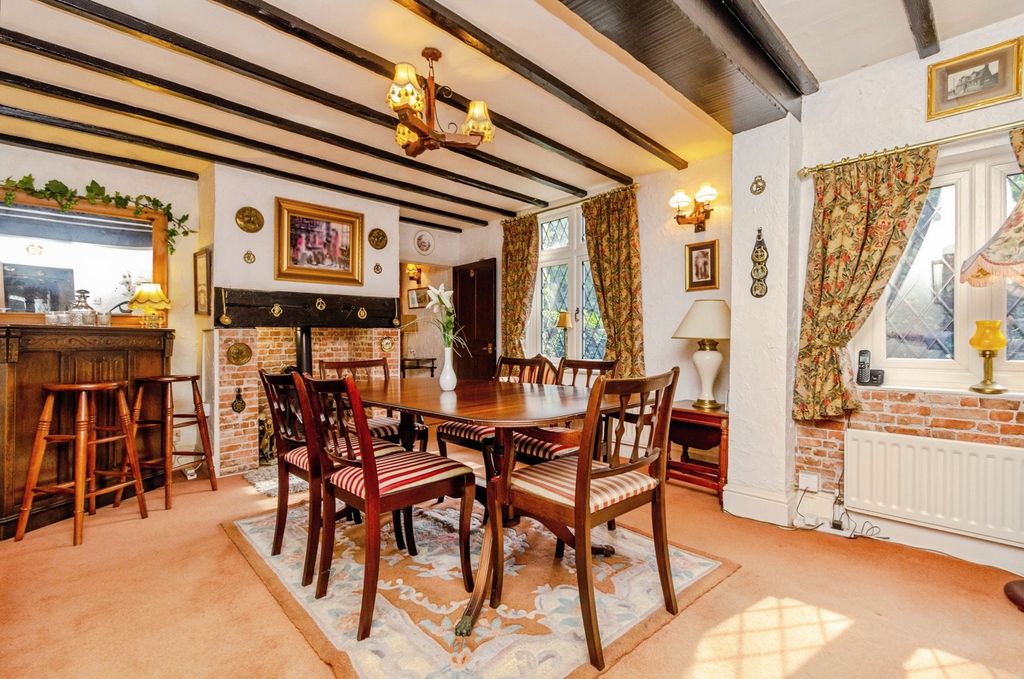 Additional image 4 of 3 bed cottage for saleChurch Road, Tettenhall Wood, Wolverhampton WV6