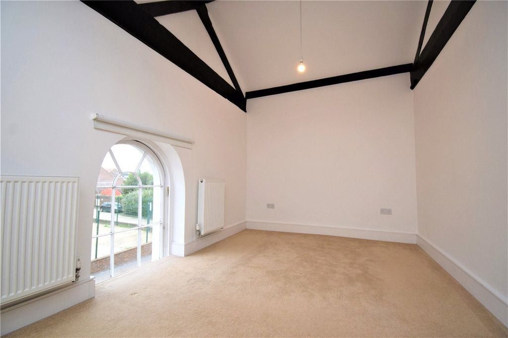 1 bed flat for saleMaldon Road, Witham CM8 photo 2