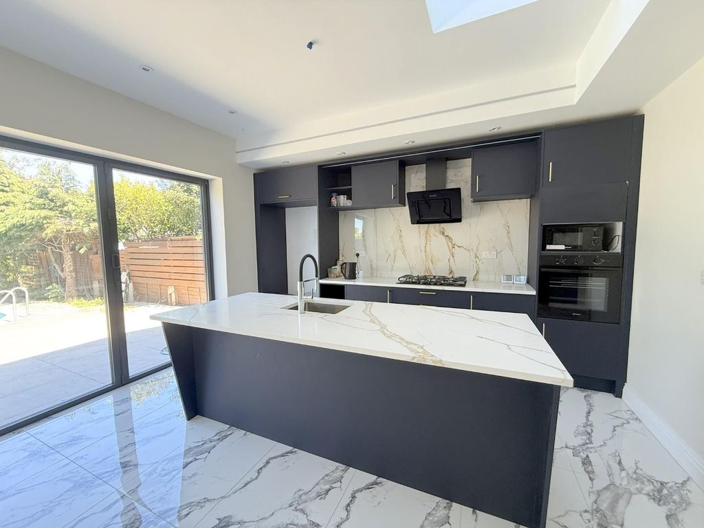 Additional image 4 of 5 bed detached bungalow for saleFeltham Hill Road, Ashford TW15