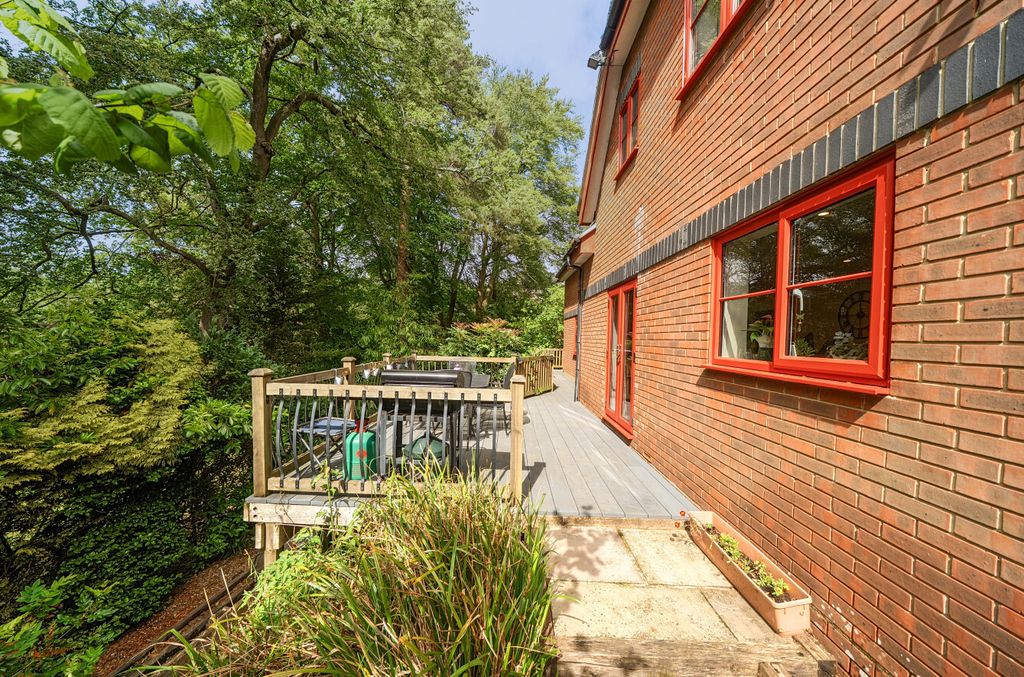 Additional image 17 of 5 bed detached house for saleWinchester Road, Bassett, Southampton, Hampshire SO16