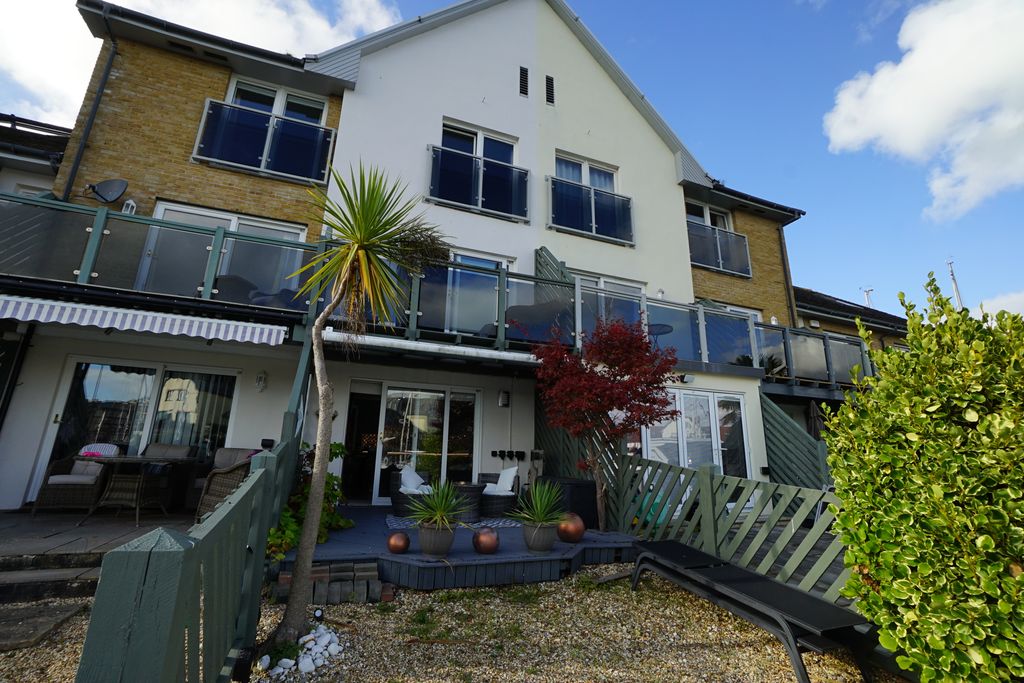 Additional image 21 of 3 bed town house for saleBryher Island, Port Solent PO6