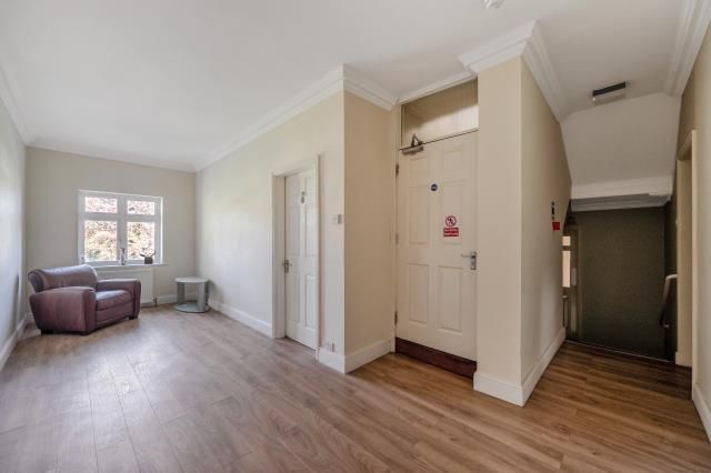 Additional image 11 of 20 bed detached house for salePembroke Road, Woking GU22