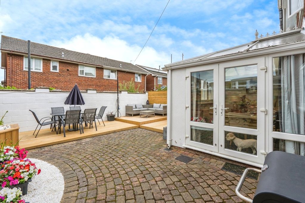 Additional image 17 of 3 bed semi-detached house for saleGodwit Road, Southsea, Hampshire PO4