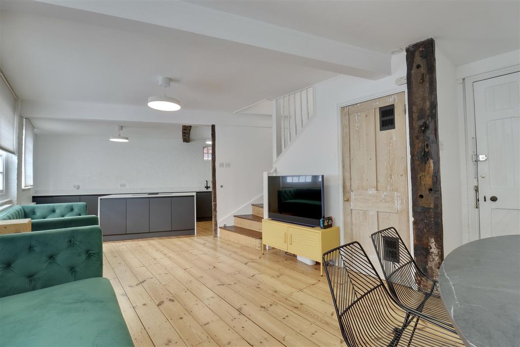 Additional image 4 of 3 bed detached house for saleBeck Street, Portsmouth PO1