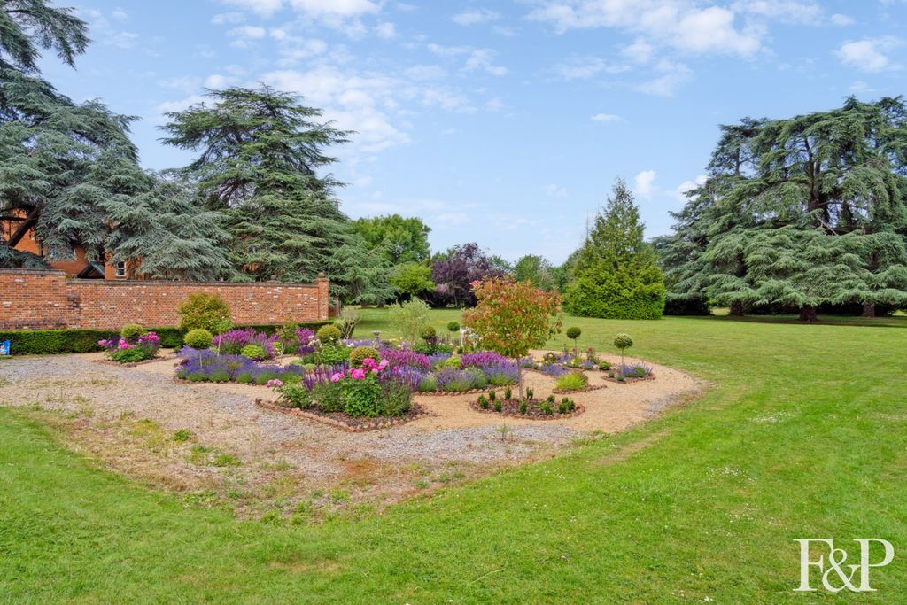 Additional image 17 of 2 bed flat for saleLongbourn, Windsor SL4
