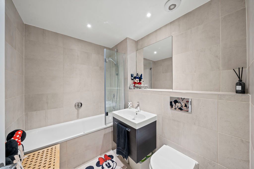 Additional image 13 of 2 bed maisonette for saleRoland Way, Worcester Park KT4