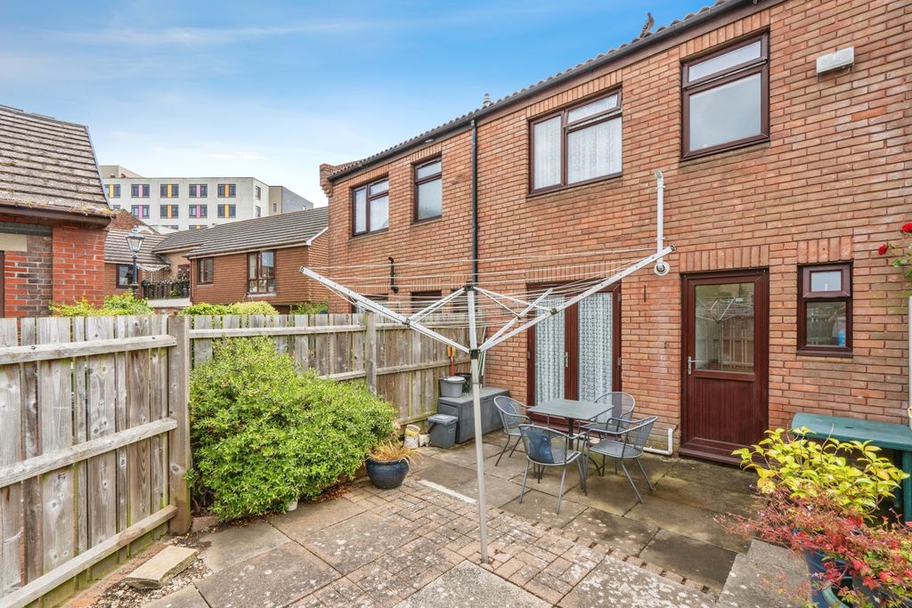 Additional image 11 of 3 bed terraced house for saleSea Mill Gardens, Portsmouth PO1