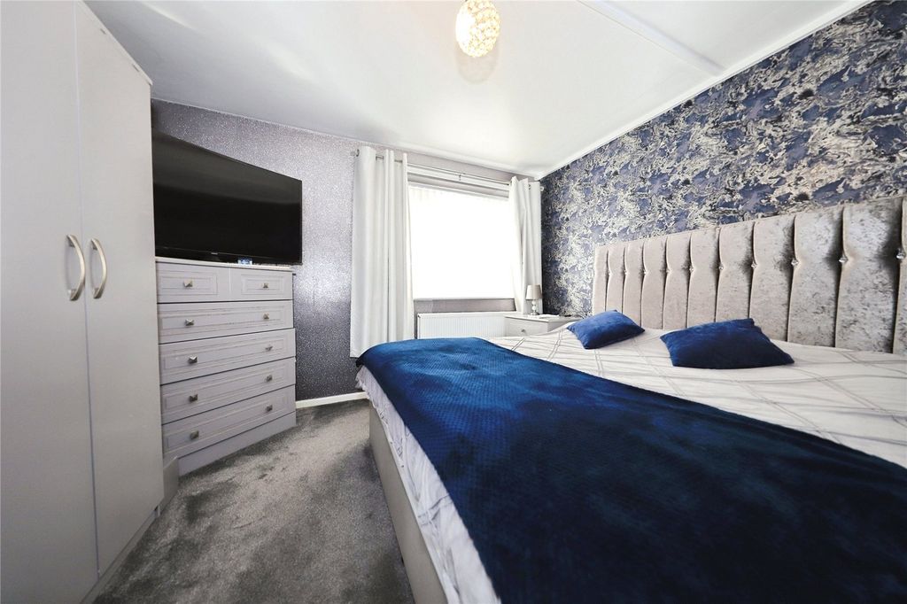 Additional image 6 of 2 bed flat for saleBromfield Court, Mount Road, Tettenhall Wood, Wolverhampton WV6