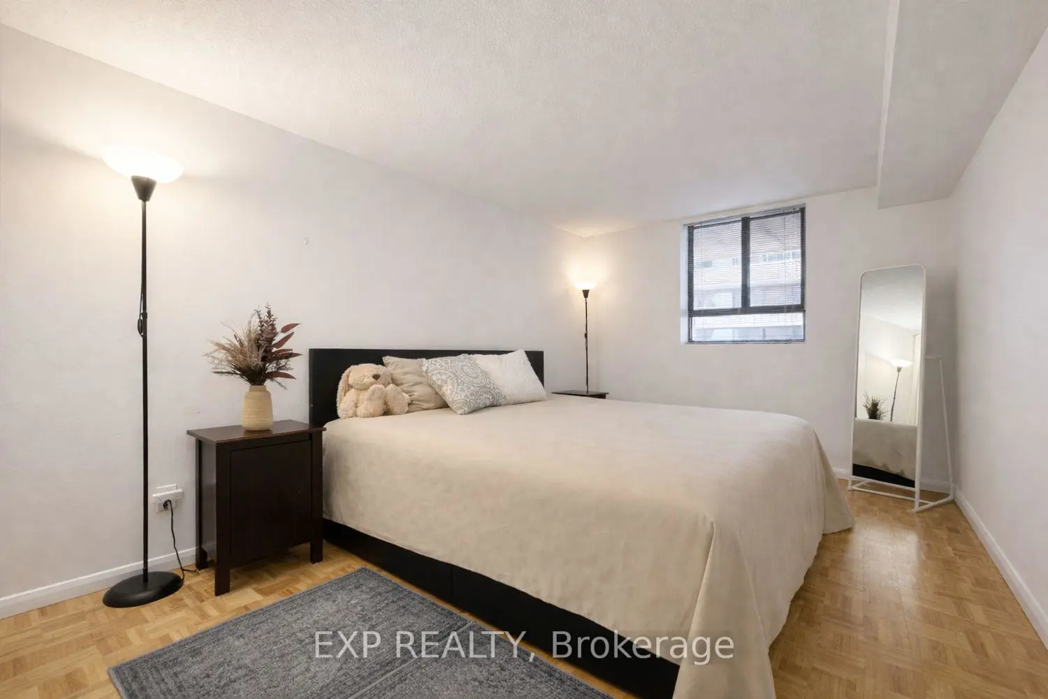 Additional image 9 of 475 Laurier Avenue 705