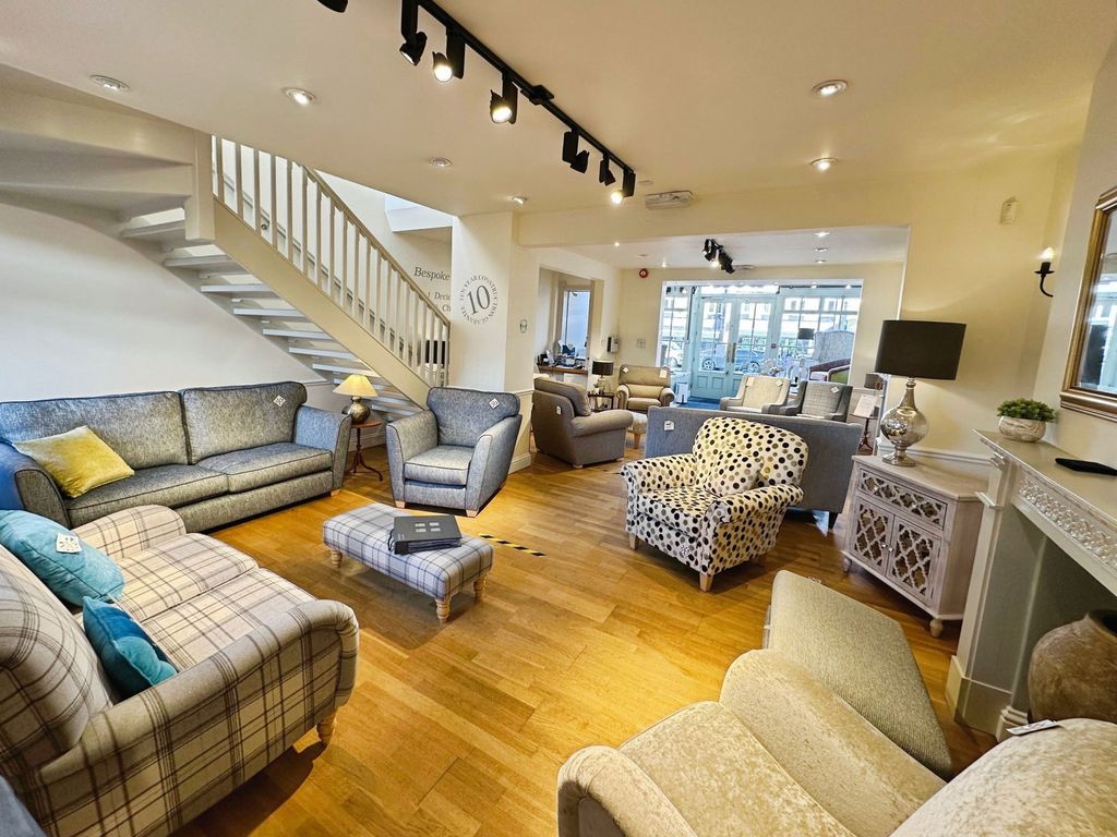 Additional image 16 of 4 bed detached house for sale18-20 Leicester Road, Leicester LE8