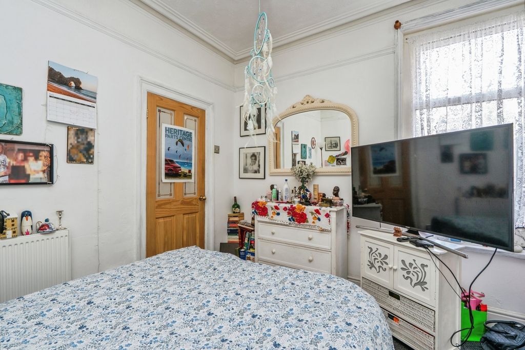 Additional image 10 of 1 bed flat for saleMontgomerie Road, Southsea, Hampshire PO5