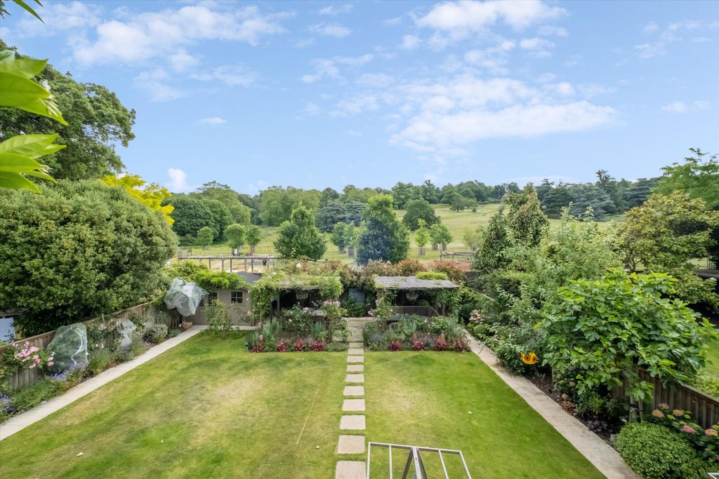 Additional image 2 of 6 bed detached house for saleCedar Heights, Richmond TW10