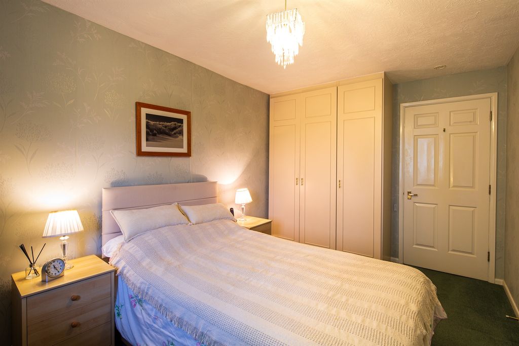 Additional image 9 of 1 bed flat for saleSherwood Close, Southampton SO16