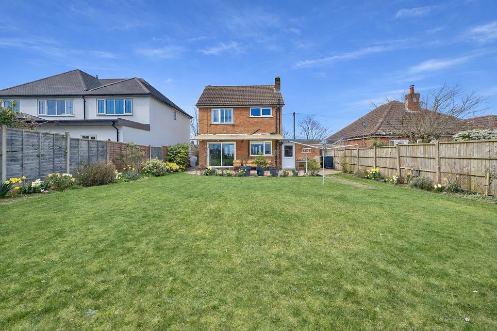 Additional image 2 of 3 bed detached house for saleThe Fairway, Burbage, Hinckley LE10