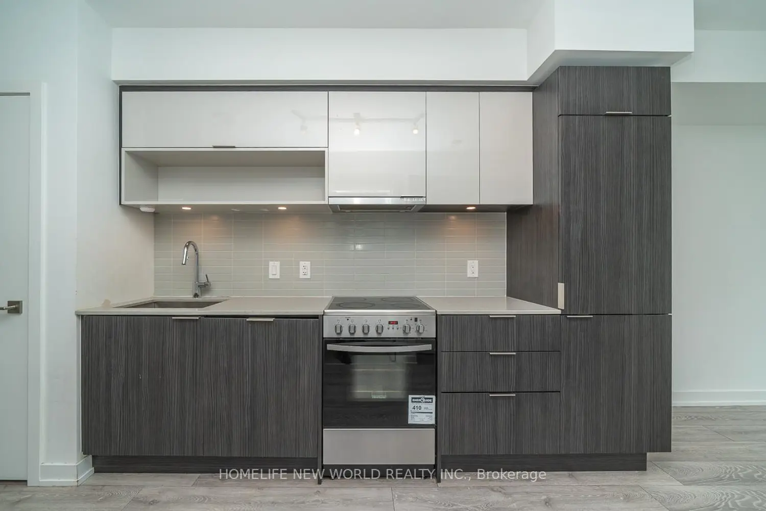 Additional image 4 of 159 Wellesley Street 1811