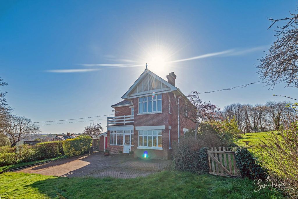 Additional image 34 of 4 bed detached house for saleCalbourne Road, Newport PO30