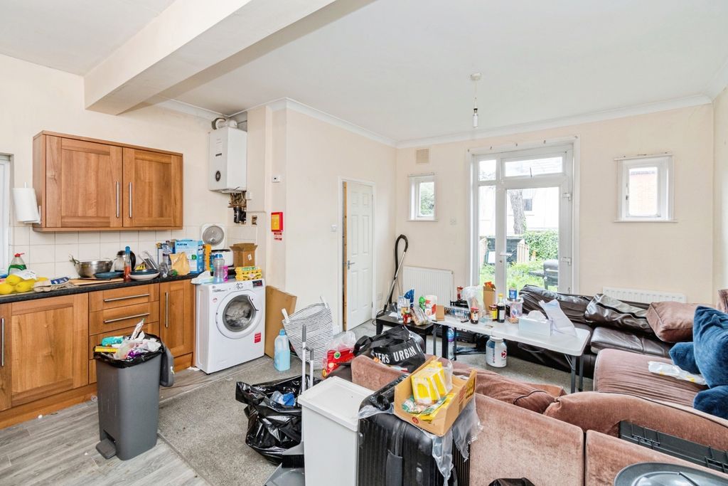 Additional image 3 of 5 bed detached house for saleHarborough Road, Southampton, Hampshire SO15