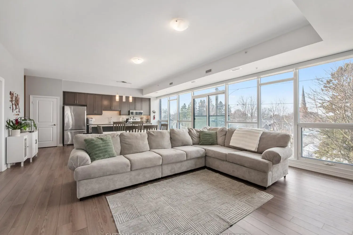 Additional image 8 of 109 King Avenue 301