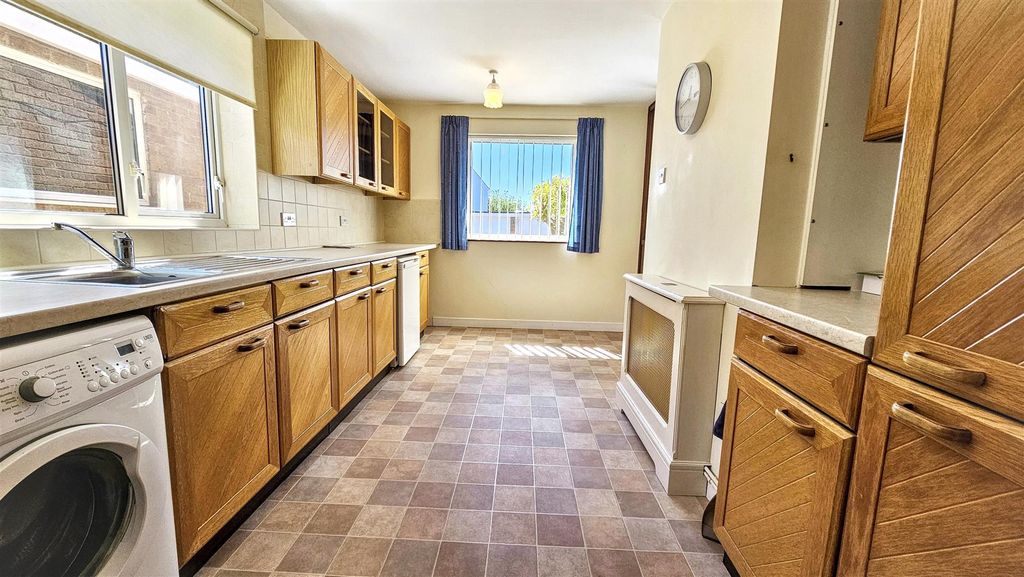 Additional image 5 of 3 bed semi-detached bungalow for saleBridport Close, Wigston LE18
