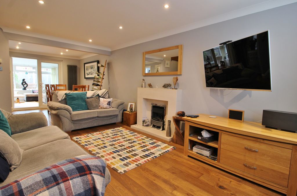 Additional image 3 of 4 bed detached house for saleEdenbridge Road, Southsea PO4