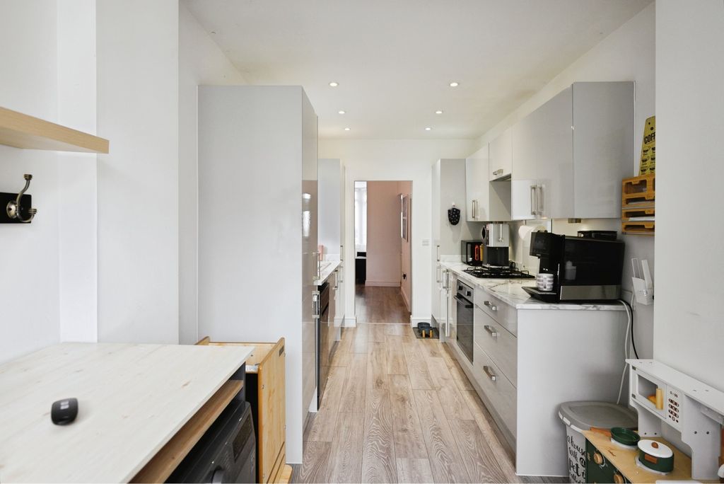 Additional image 17 of 3 bed terraced house for saleWalden Road, Portsmouth, Hampshire PO2