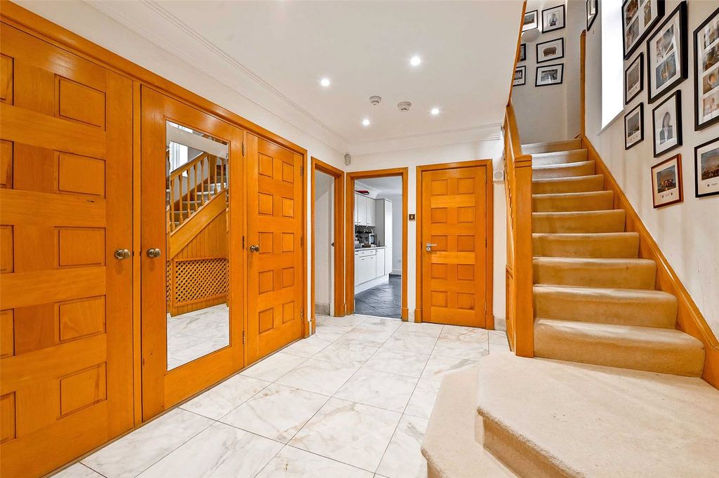 Additional image 5 of 6 bed detached house for saleSt. Leonards Hill, Windsor, Berkshire SL4