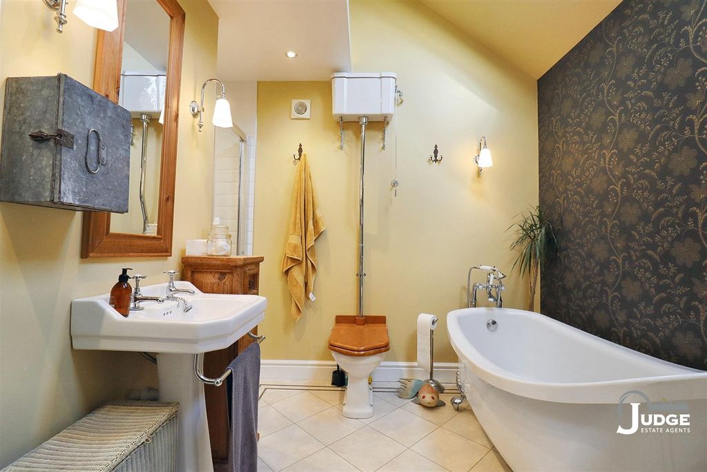 Additional image 25 of 3 bed cottage for saleMain Street, Desford, Leicester LE9