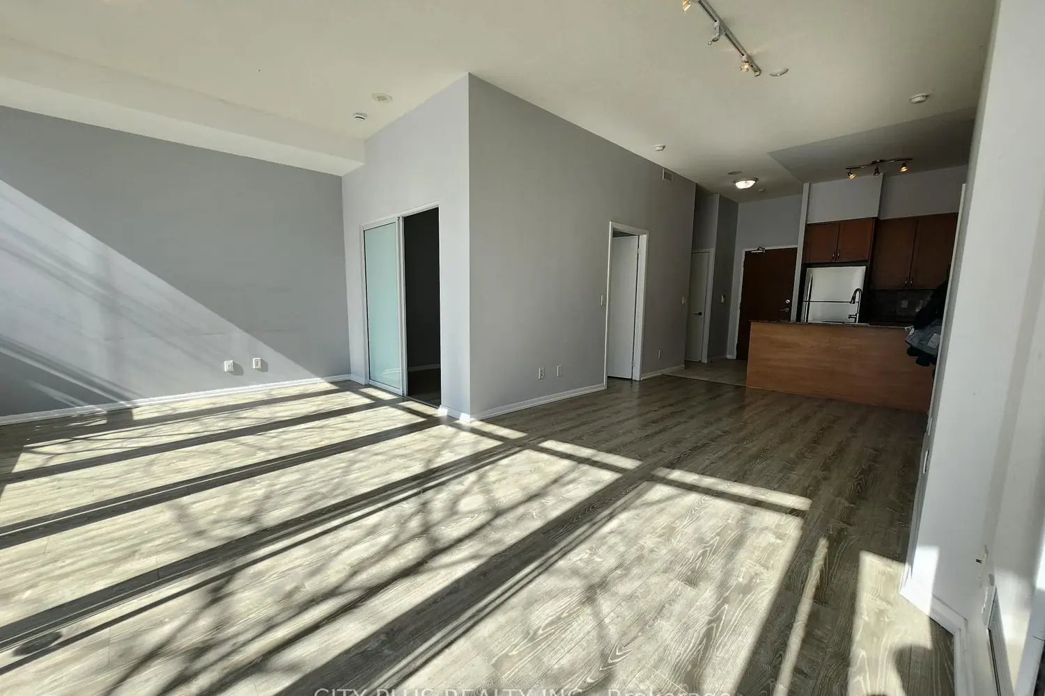 Additional image 10 of 219 Fort York Boulevard 103